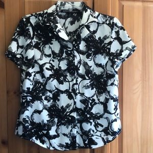 Black & White blouse Sz 6